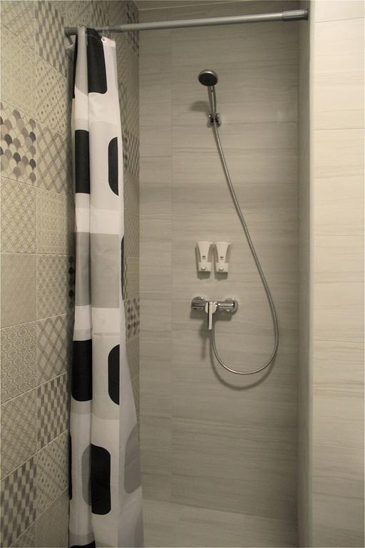Solo Apartment Ahmatovoy Kiev Exterior foto