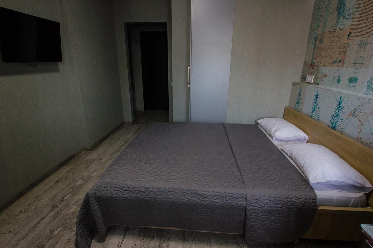 Solo Apartment Ahmatovoy Kiev Exterior foto